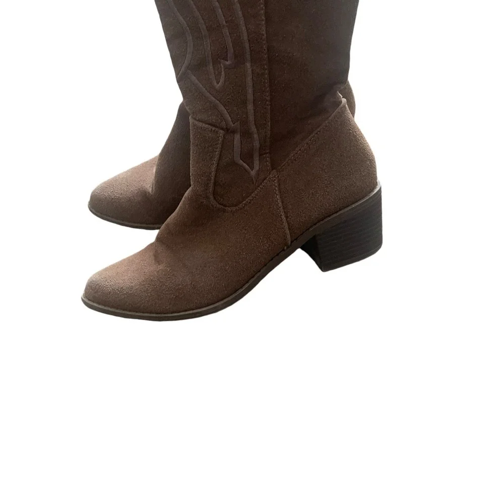 Olivia Miller Women's Size 7.5  Brown Knee High Western Zip Up Boots